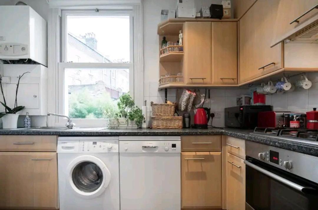 Stylish Room With Private Bath & Terrace In Super Central Clapham Junction Minutes From Victoria, Waterloo Londres Extérieur photo