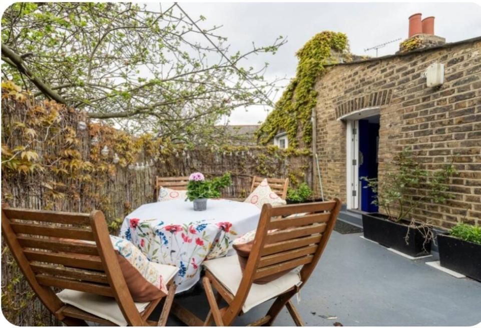 Stylish Room With Private Bath & Terrace In Super Central Clapham Junction Minutes From Victoria, Waterloo Londres Extérieur photo